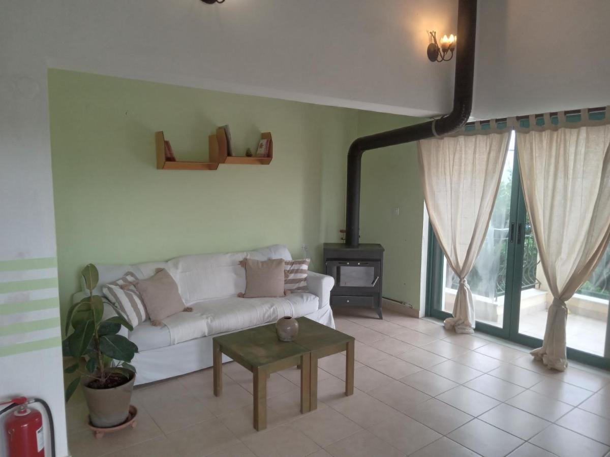 The White Rabbit Guesthouse Eco-Lodge "Cosy Apartment" Псахудиа Екстериор снимка